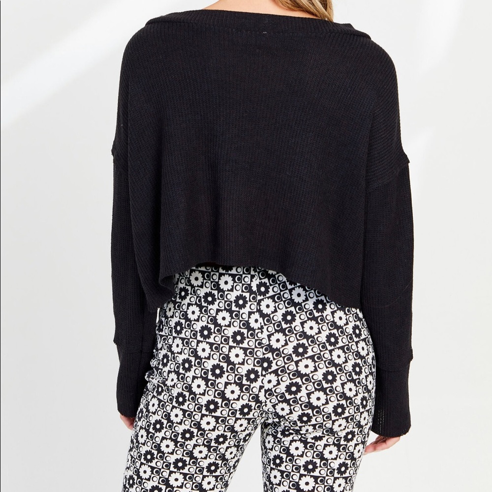 Altar’d State Black Cropped Cardigan - Picture 2 of 4